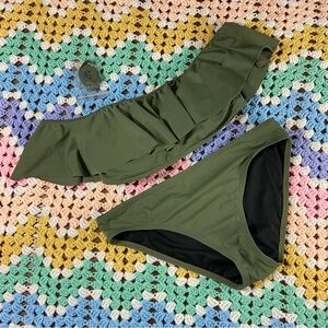 Banana Republic Olive Army Green Off Shoulder Bikini Ruffle M/L Low Rise Halter